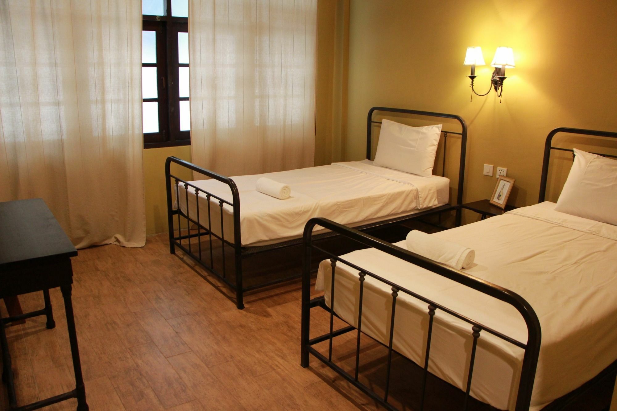 Niras Bankoc Hostel Бангкок Экстерьер фото